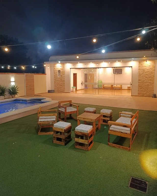 Lounge y fogón en Quinta Ohana